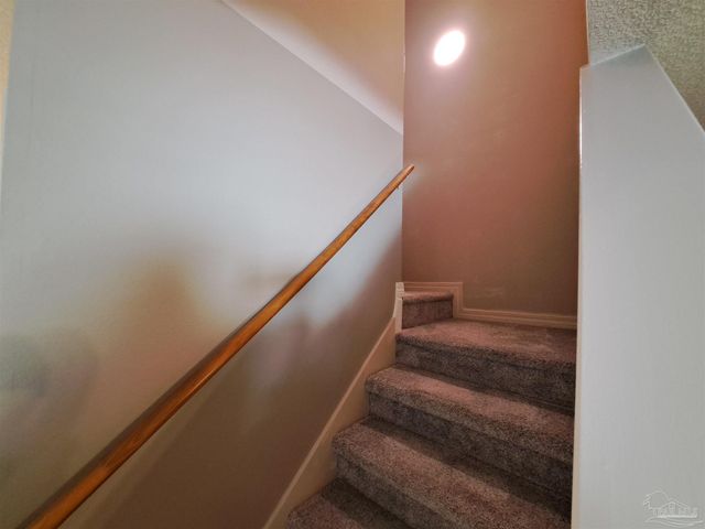 2301 Michigan Ave 21, Pensacola, FL 32526