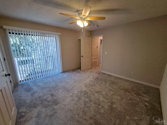 2301 Michigan Ave 21, Pensacola, FL 32526