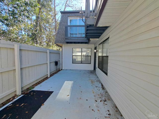 2301 Michigan Ave 21, Pensacola, FL 32526