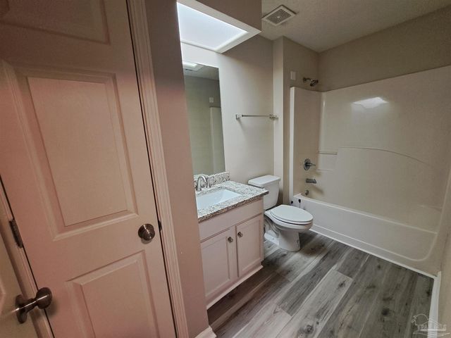 2301 Michigan Ave 21, Pensacola, FL 32526