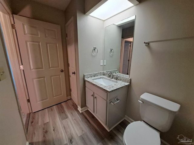 2301 Michigan Ave 21, Pensacola, FL 32526