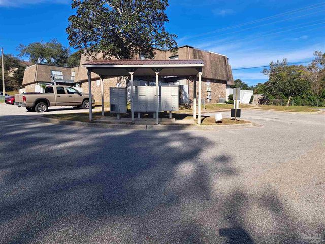 2301 Michigan Ave 21, Pensacola, FL 32526