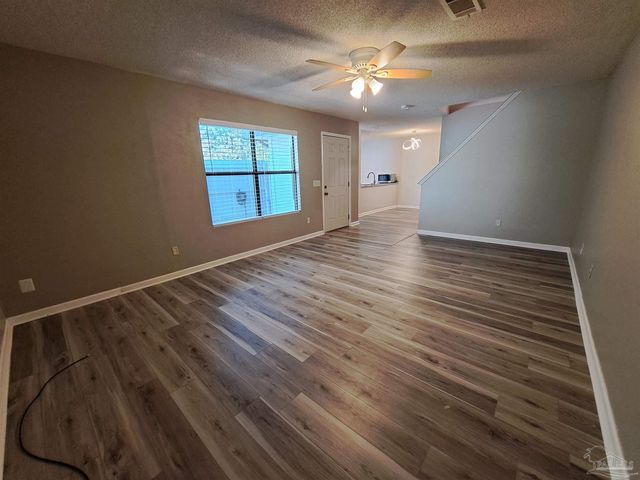 2301 Michigan Ave 21, Pensacola, FL 32526