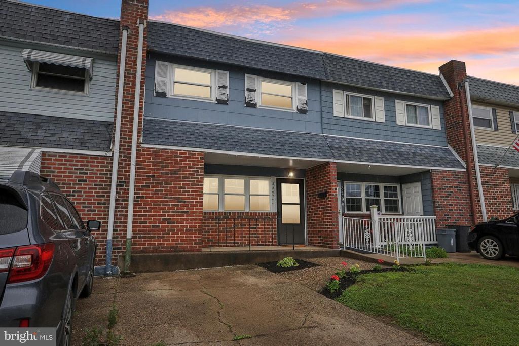 3207 FAIRDALE ROAD, Philadelphia, PA 19154