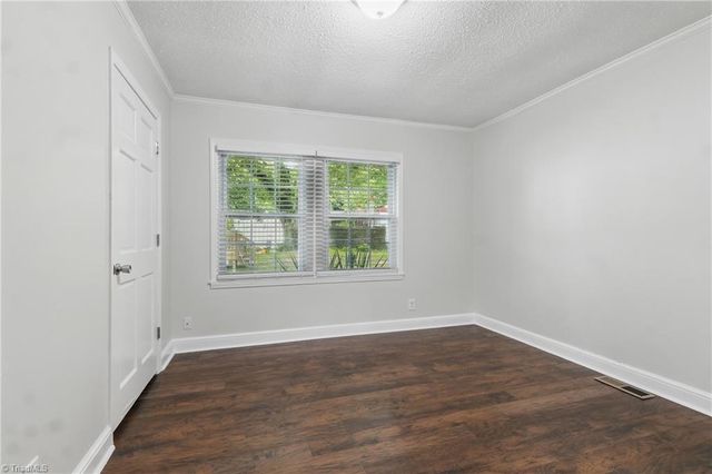 4624 Circle Drive, Winston-salem, NC 27105