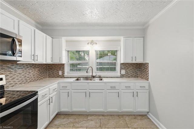 4624 Circle Drive, Winston-salem, NC 27105