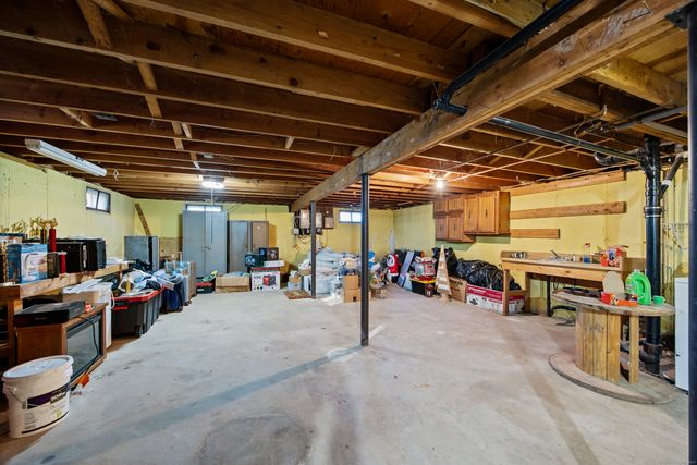 59 Willow Bee Lane, Middletown, CT 06457