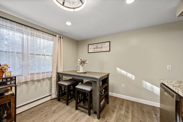 59 Willow Bee Lane, Middletown, CT 06457