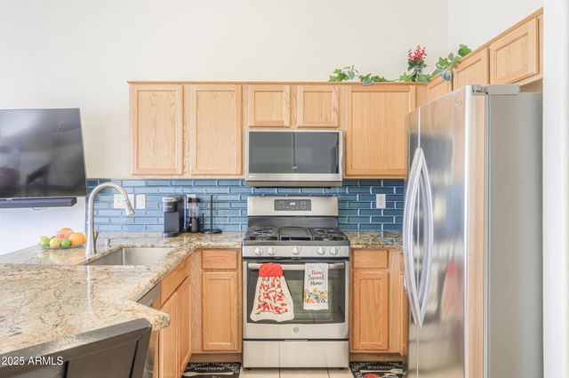 25210 S Wyoming Avenue, Sun Lakes, AZ 85248