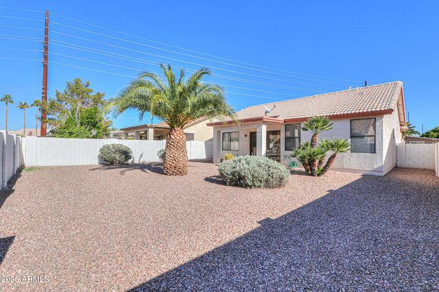 25210 S Wyoming Avenue, Sun Lakes, AZ 85248