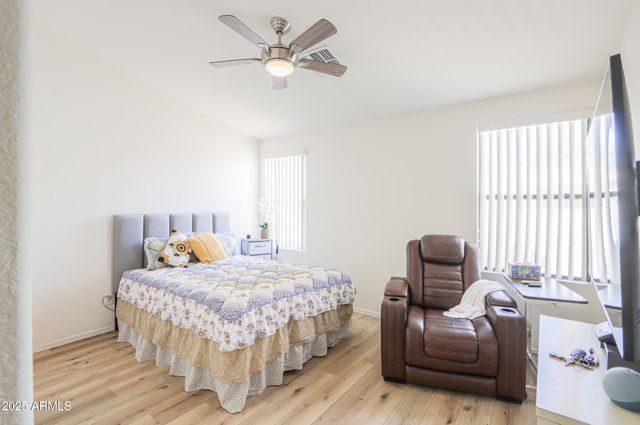 25210 S Wyoming Avenue, Sun Lakes, AZ 85248