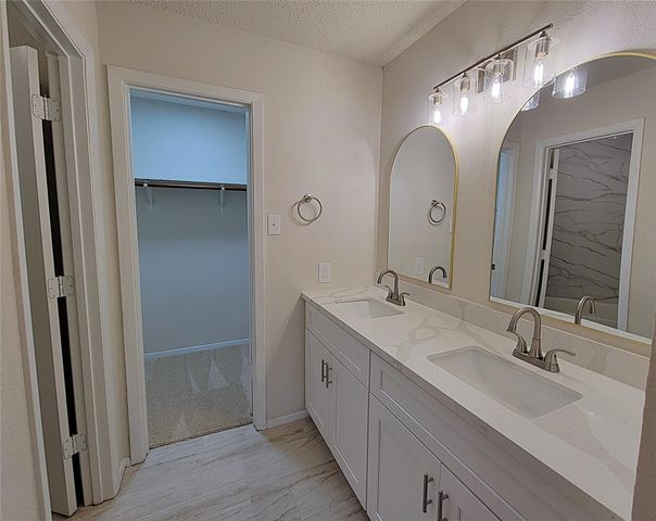 14122 Country Manor Drive, Sugar Land, TX 77498