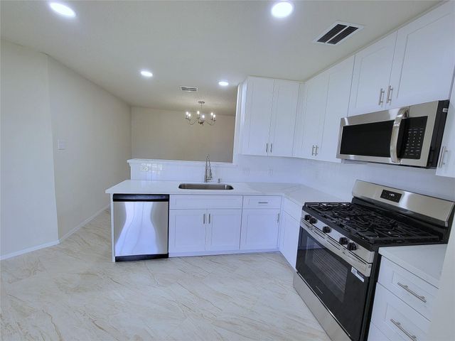 14122 Country Manor Drive, Sugar Land, TX 77498