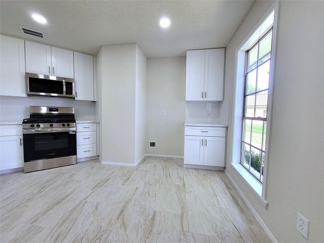 14122 Country Manor Drive, Sugar Land, TX 77498