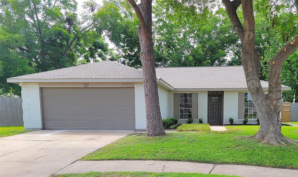 14122 Country Manor Drive, Sugar Land, TX 77498