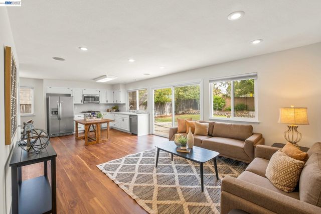 1166 Killarney St., Livermore, CA 94550