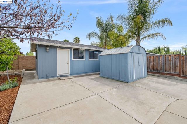 1166 Killarney St., Livermore, CA 94550