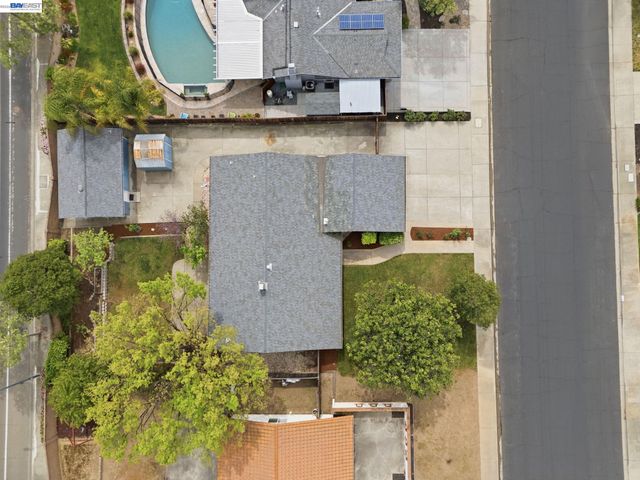 1166 Killarney St., Livermore, CA 94550