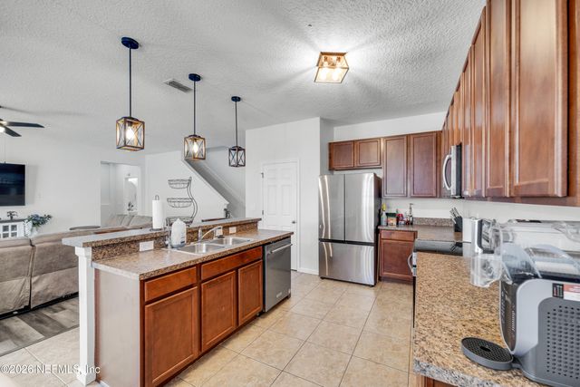 824 SUNNY STROLL DR Drive, Middleburg, FL 32068