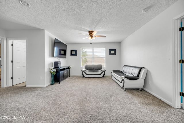 824 SUNNY STROLL DR Drive, Middleburg, FL 32068