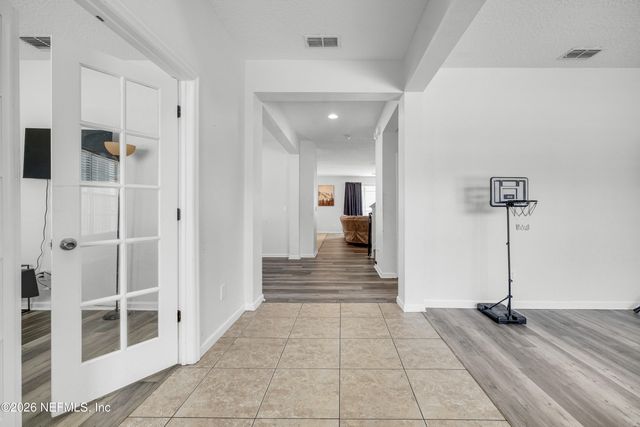 824 SUNNY STROLL DR Drive, Middleburg, FL 32068