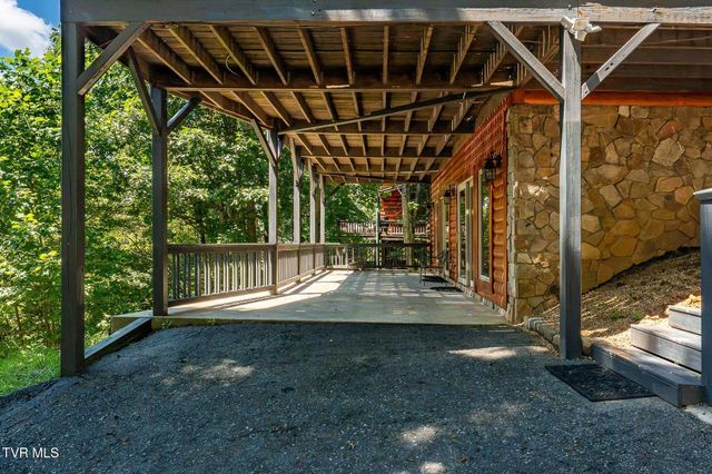 397 Lake Cabin Lane, Butler, TN 37640