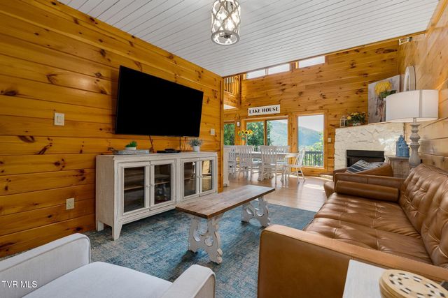 397 Lake Cabin Lane, Butler, TN 37640
