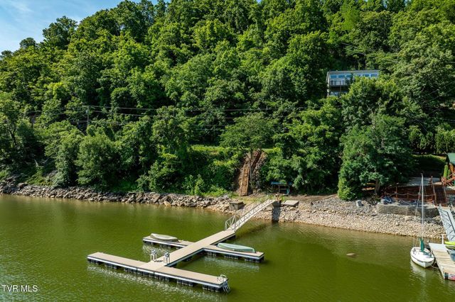397 Lake Cabin Lane, Butler, TN 37640