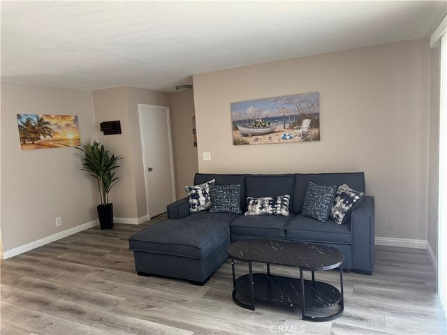11138 Aqua Vista, Studio City, CA 91602