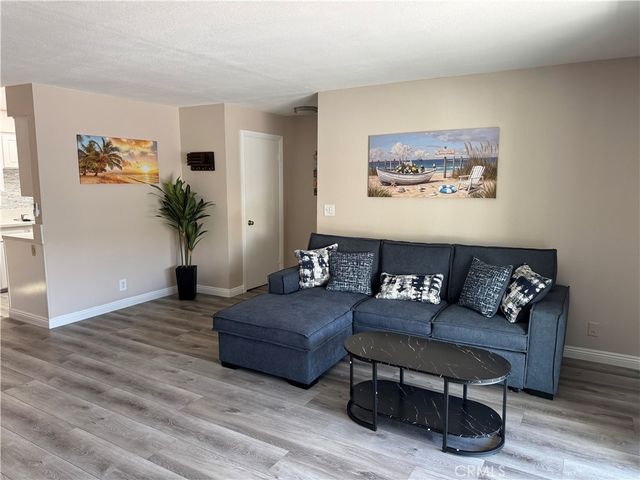 11138 Aqua Vista, Studio City, CA 91602