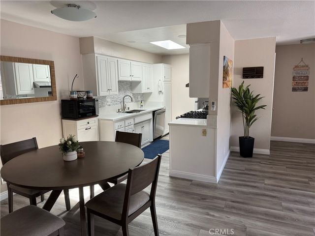 11138 Aqua Vista, Studio City, CA 91602
