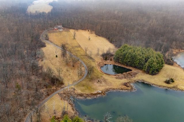 1870 N Lick Creek Road, Goreville, IL 62939