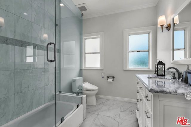 10736 Ashton Avenue, Los Angeles, CA 90024