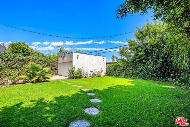 10736 Ashton Avenue, Los Angeles, CA 90024