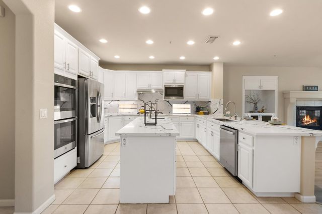 5631 Tufts St, Davis, CA 95618