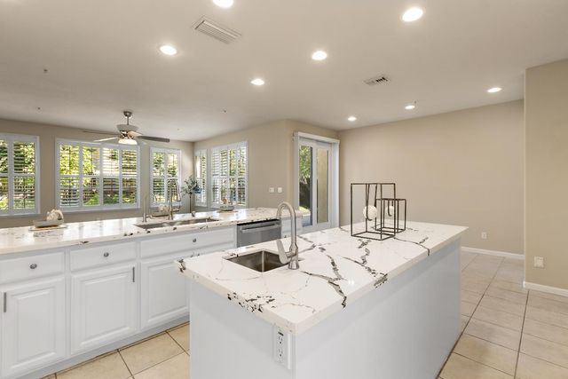 5631 Tufts St, Davis, CA 95618