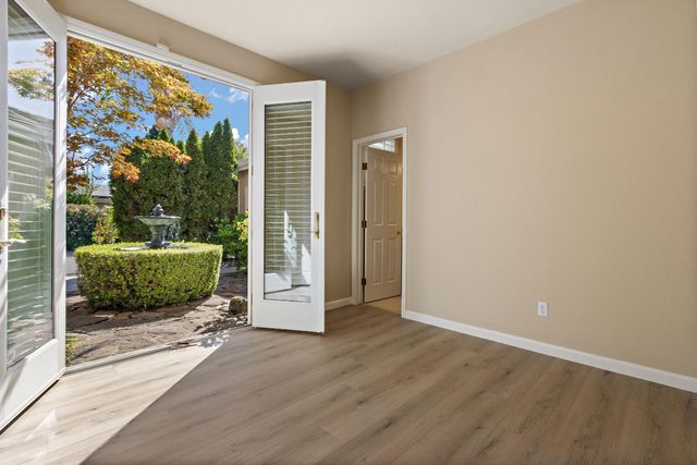 5631 Tufts St, Davis, CA 95618