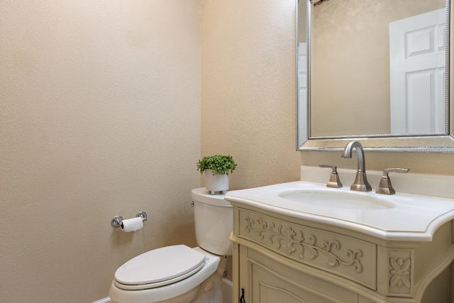 5631 Tufts St, Davis, CA 95618