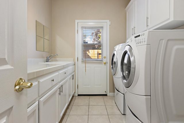 5631 Tufts St, Davis, CA 95618