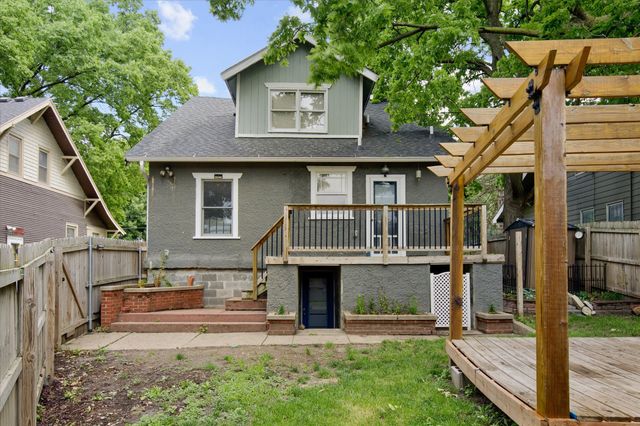 830 Euclid Avenue, Des Moines, IA 50313
