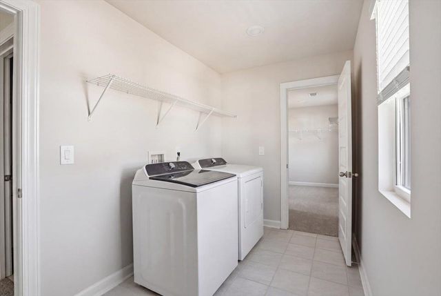 1565 Erindale Drive, Wellford, SC 29385