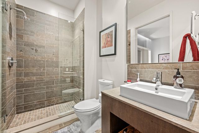 210 Lavaca ST 1902, Austin, TX 78701