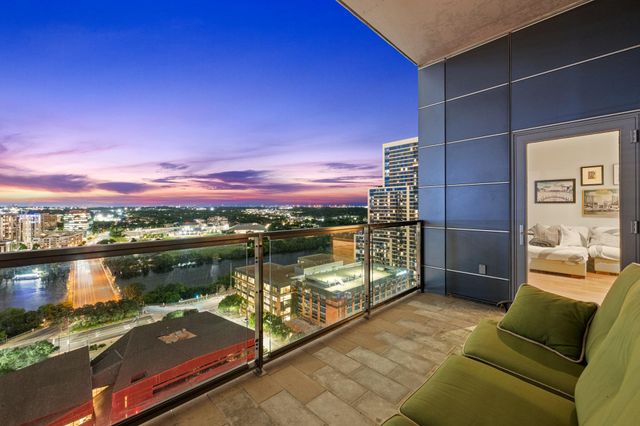 210 Lavaca ST 1902, Austin, TX 78701