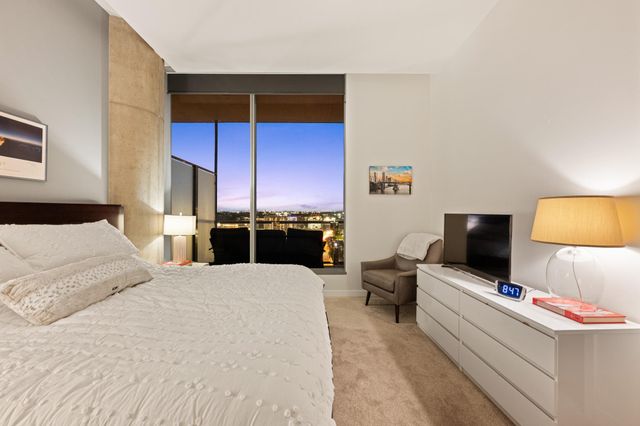 210 Lavaca ST 1902, Austin, TX 78701