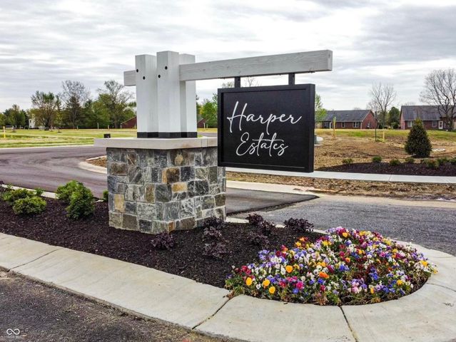 8097 Wesleyan Drive, Avon, IN 46123