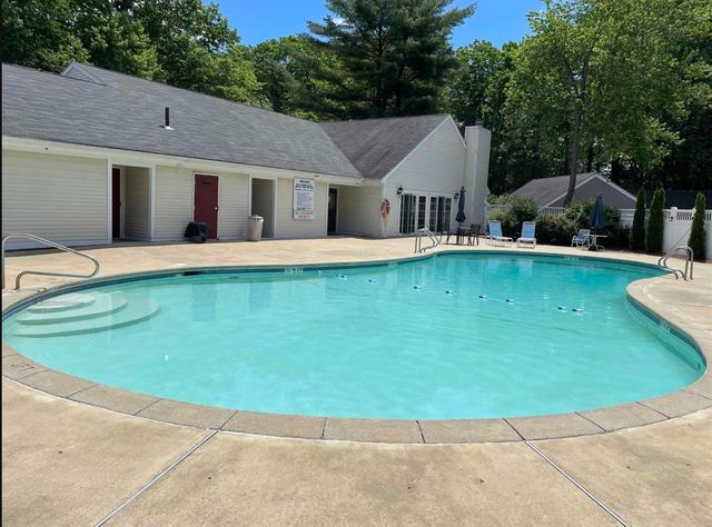 15 Northbrook Dr Unit 1512, Manchester, NH 03102