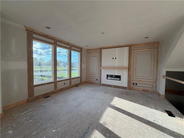 16984 S Mahaffie Street, Olathe, KS 66062