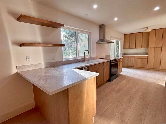 6739 Cantil Street, Carlsbad, CA 92009