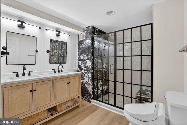 2028 BEACON PL, Reston, VA 20191