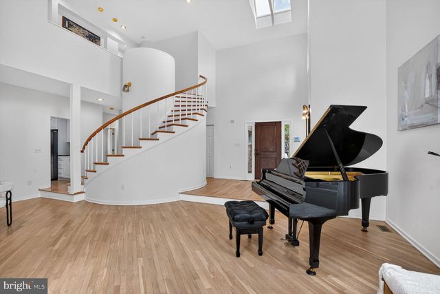 2028 BEACON PL, Reston, VA 20191